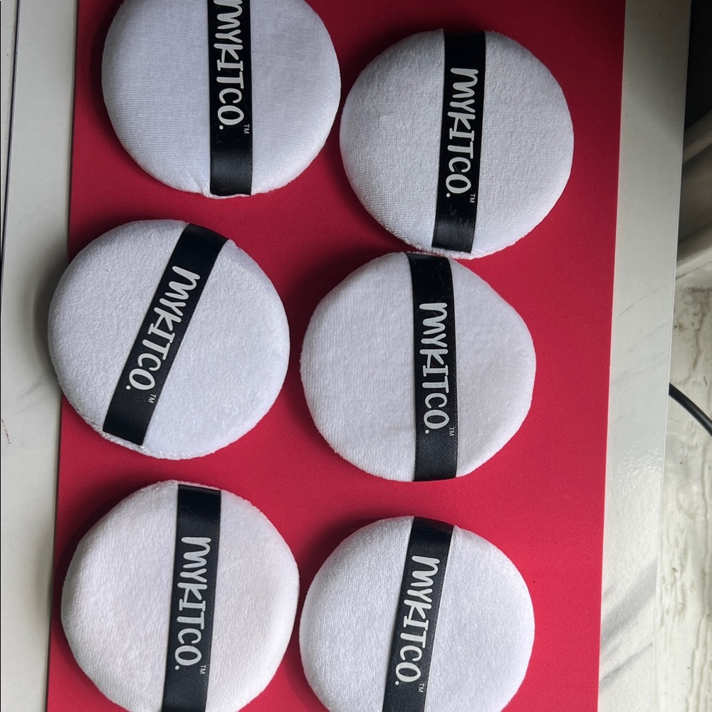 White Powder Puff Set for Women - 6 Pack